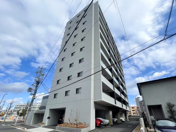 【ファミリアーレ熱田神宮公園】外観