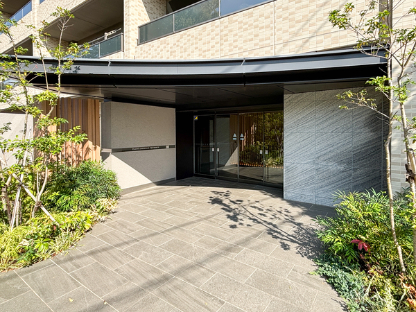 【プラネスーペリア成増】エントランス 【プラネスーペリア成増】エントランス