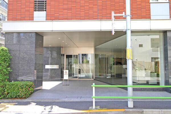 【プレミスト赤坂檜町公園】エントランスアプローチ1 【プレミスト赤坂檜町公園】エントランスアプローチ1