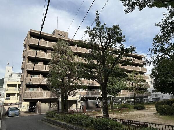 【ダイアパレスグリーンコート相田公園】外観