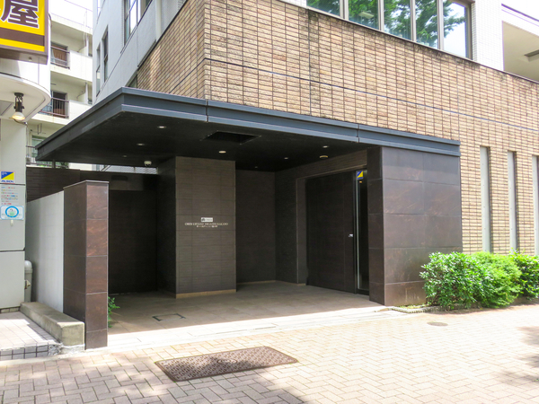 【オーベルアーバンツ東中野】エントランス 【オーベルアーバンツ東中野】エントランス