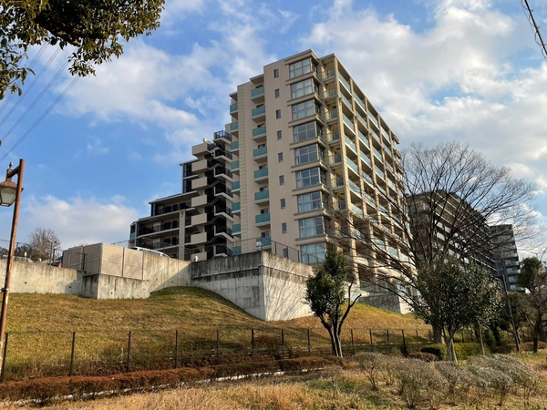 【ヴェレーナ多摩永山ザ・シーズンズ】外観