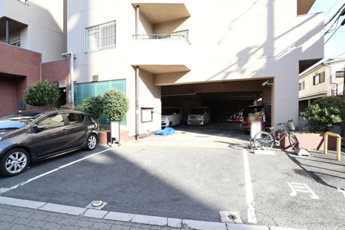 【ライオンズマンション都島】共用部分（駐車場）
