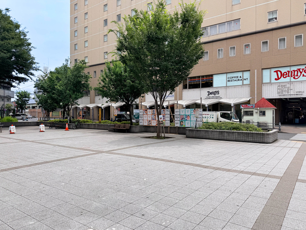 高円寺北口広場まで約130m(徒歩2分) 高円寺北口広場まで約130m(徒歩2分)