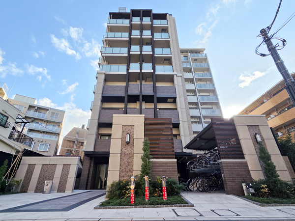 【グローベル国立ザ・スイート】外観