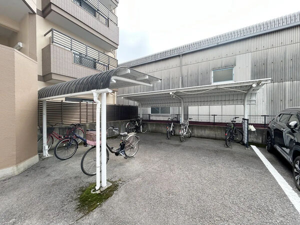 【アコール小幡】駐輪場 【アコール小幡】駐輪場