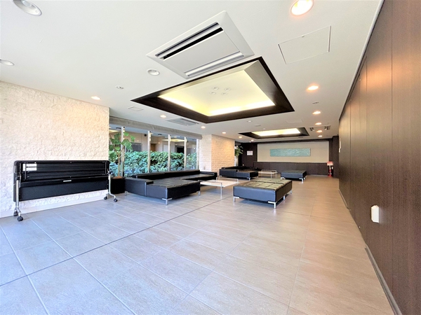 エントランスロビー