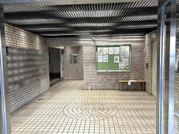 【メゾン古江】エントランス