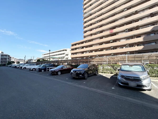 【西船橋ハイム】駐車場