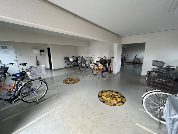 【グローリア初穂大宮大和田】駐輪場 【グローリア初穂大宮大和田】駐輪場