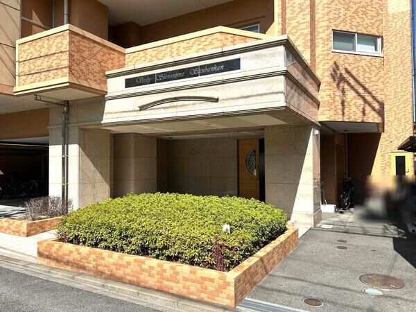 【ヴェルディ東雲参番館】エントランス