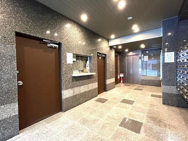 【ルックハイツ築地】エントランス1