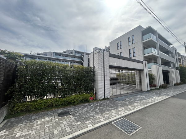 【プラウド横浜岡野】外観