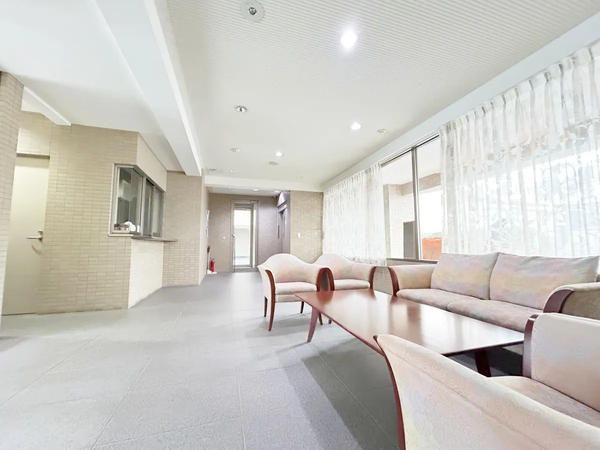 【ヴィルヌーブ円山公園】ロビー