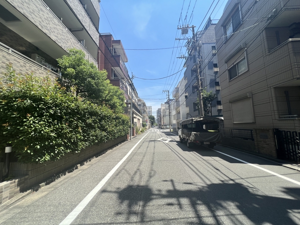 【サニーコート大森】前面道路