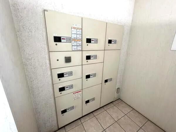 【トゥールブランシュ麻布】共用部分(宅配ボックス) 【トゥールブランシュ麻布】共用部分(宅配ボックス)