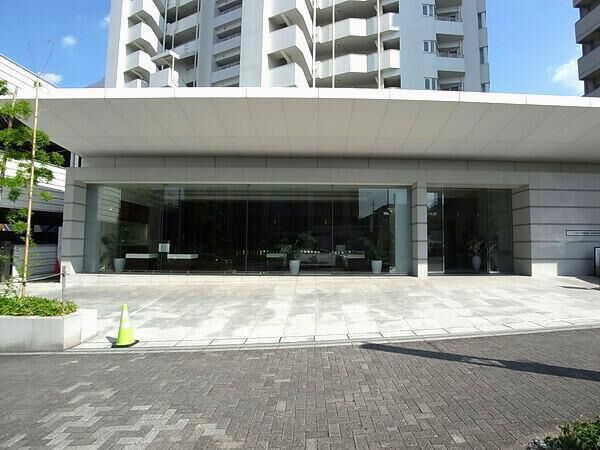 【シティハウス星ヶ丘】一階エントランスロビー