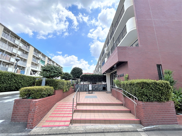 【マンハイム大島】エントランス