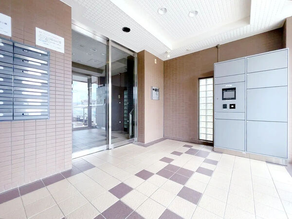 【岩倉花園町パークホームズ】エントランス１