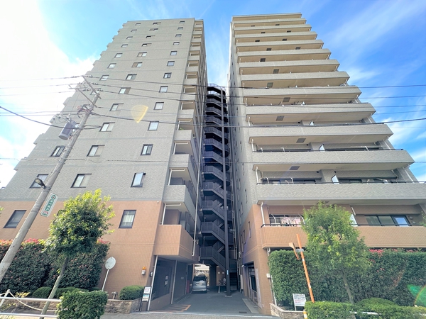 【ダイアパレスエスタヴォール大山】外観 【ダイアパレスエスタヴォール大山】外観