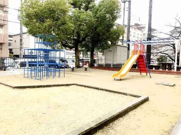 【ガーデンハイム梅津】共有部分 敷地内公園 【ガーデンハイム梅津】共有部分 敷地内公園