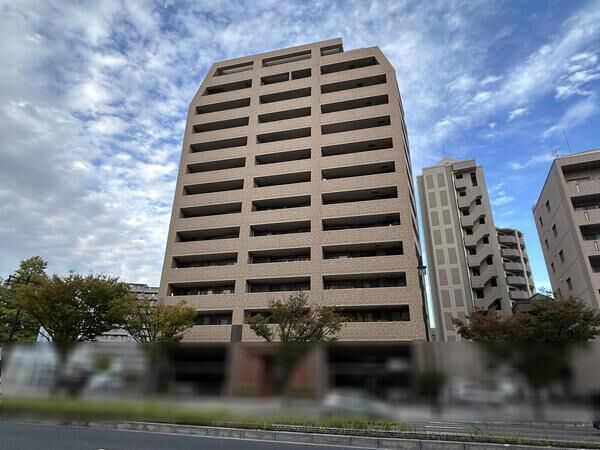 【クレアシティ段原リバーパーク】外観