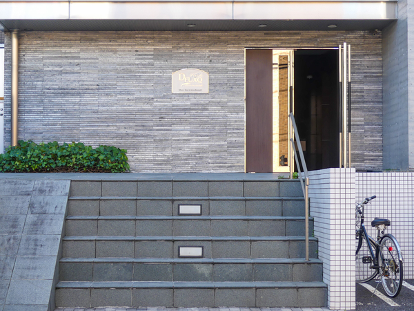 【プレールドゥーク上池袋】エントランス