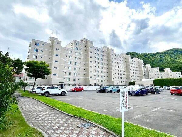 【ラポール南山鼻】外観１