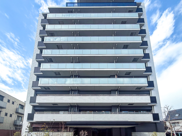 【ユニハイム高槻レジデンス】外観