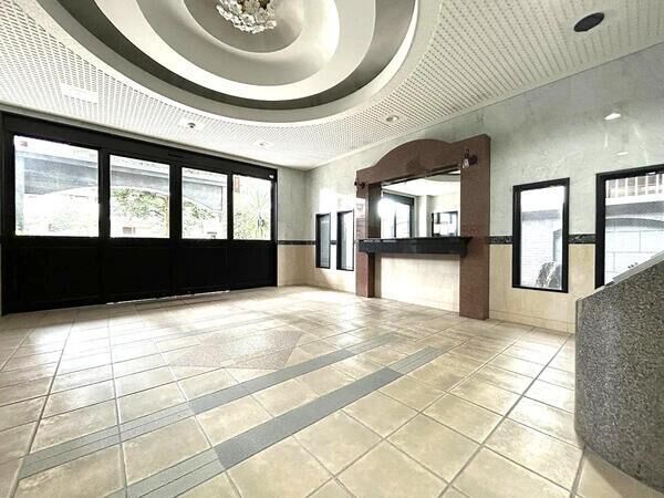 【エンゼルハイム鳥飼中央】エントランス2 【エンゼルハイム鳥飼中央】エントランス2