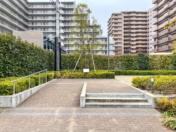 【リビオ尼崎STATION CITY】敷地内 【リビオ尼崎STATION CITY】敷地内