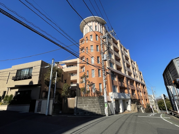 【ラヴィドール宮前平】外観