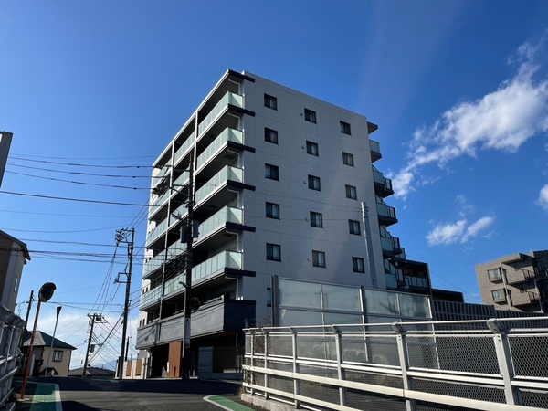 【セルアージュ二俣川コリーヌ】外観