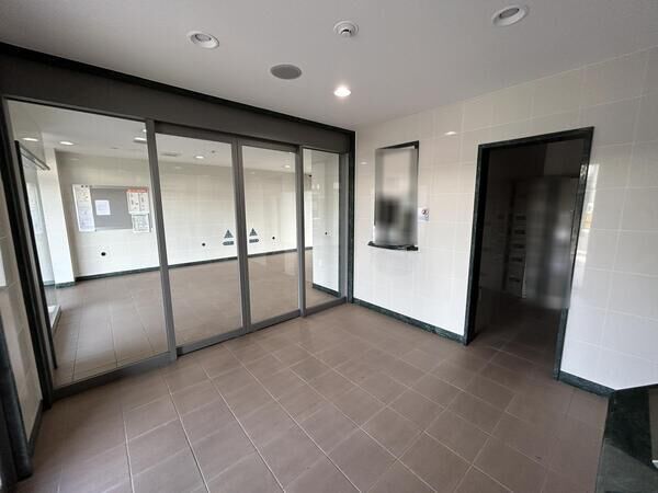 【サンシティ天神川駅前】エントランス 【サンシティ天神川駅前】エントランス
