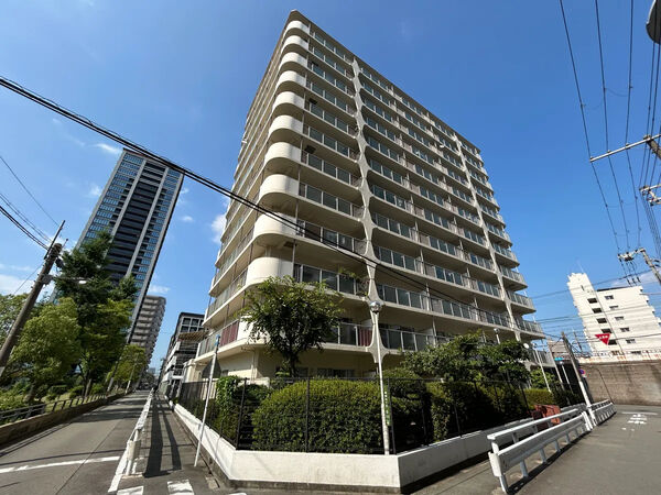 【日商岩井中津マンション】外観