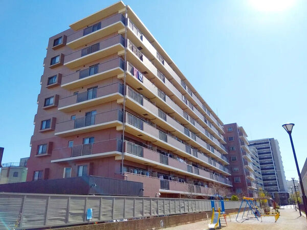 【ビューネ蓮根城北公園】外観