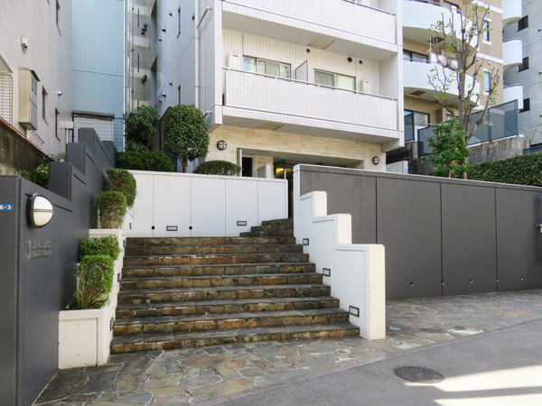 【ステージファースト代々木公園】エントランス