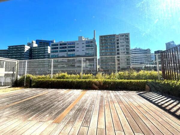 【サンフル芝浦キャナルオーパス】共用部分 キャナルサイドテラス 【サンフル芝浦キャナルオーパス】共用部分 キャナルサイドテラス