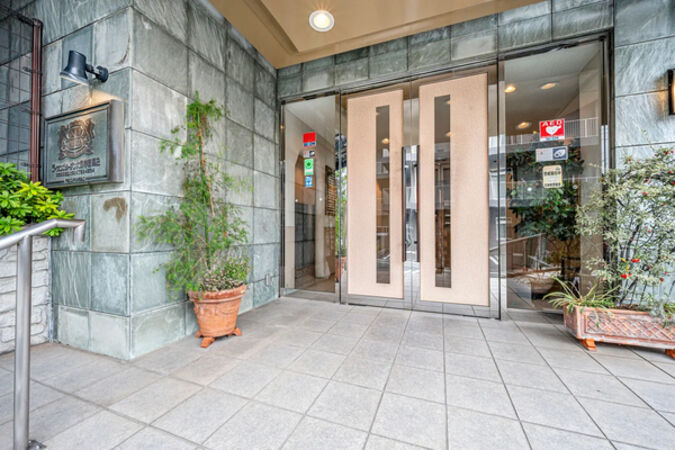 【ライオンズガーデン大泉学園第2】エントランス 【ライオンズガーデン大泉学園第2】エントランス