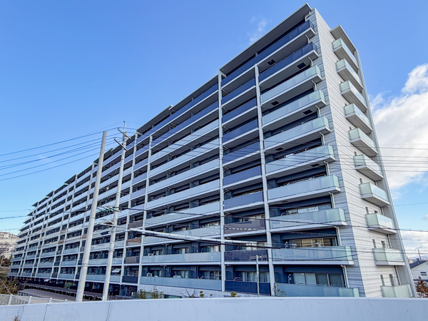 【アーバン島本シティ】外観