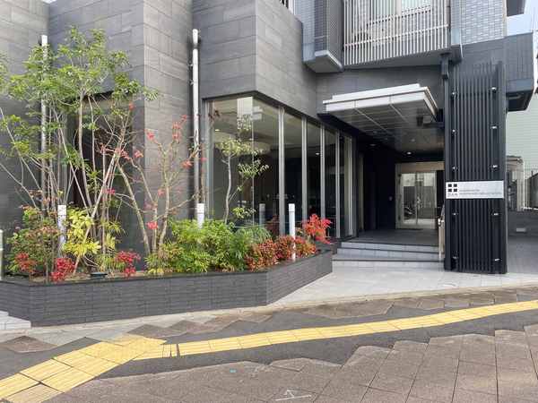 【サンメゾン黒川名城公園】エントランス 【サンメゾン黒川名城公園】エントランス