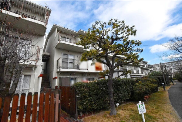 【タウン伝治山】外観