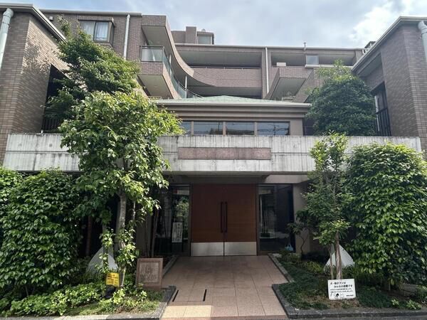 【ザ・ステイツ向山フィルコート】エントランス 【ザ・ステイツ向山フィルコート】エントランス