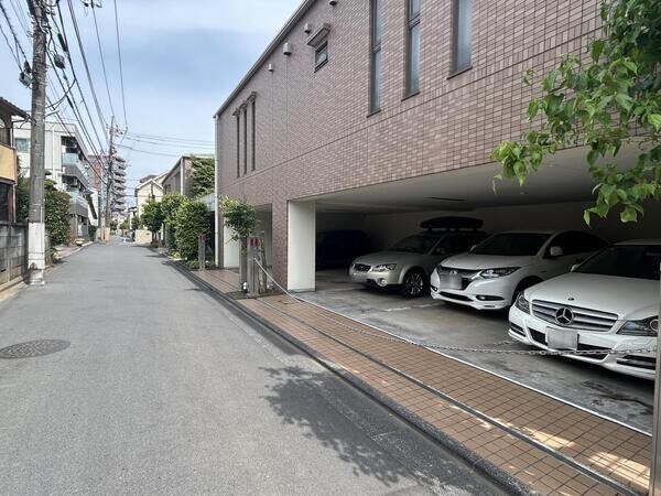 【ザ・ステイツ向山フィルコート】前面道路