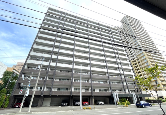 【クリーンリバーフィネス知事公館】外観 【クリーンリバーフィネス知事公館】外観