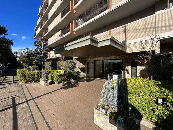 【ザ・ウインベル本蓮沼】エントランス