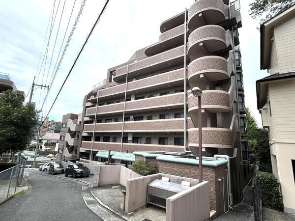 【フローレンス口田南弐番館】外観