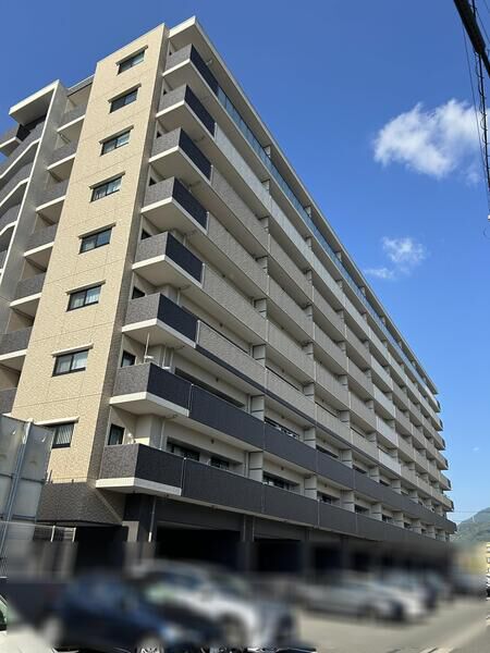 【アルファスマート海田月見町】外観