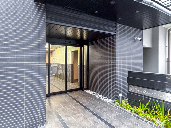 【エステムコート大阪グラビティ】エントランス 【エステムコート大阪グラビティ】エントランス