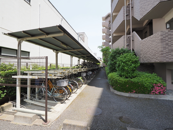 【グランディール大宮】駐輪場